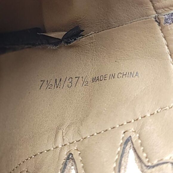 Vince Camuto Peera Cutout Suede Ankle Booties Khaki Size 7.5 - Picture 12 of 14